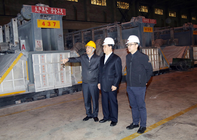 中國(guó)有色金屬工業(yè)協(xié)會(huì)副會(huì)長(zhǎng)趙家生一行蒞臨萬(wàn)基控股集團(tuán)調(diào)研指導(dǎo)工作